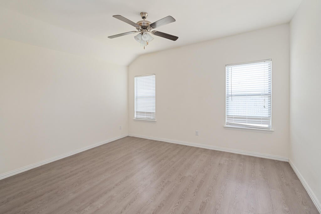 117 Willowbend Loop Mabank, TX 75147 - Photo 13 of 29 Gallery Image 13