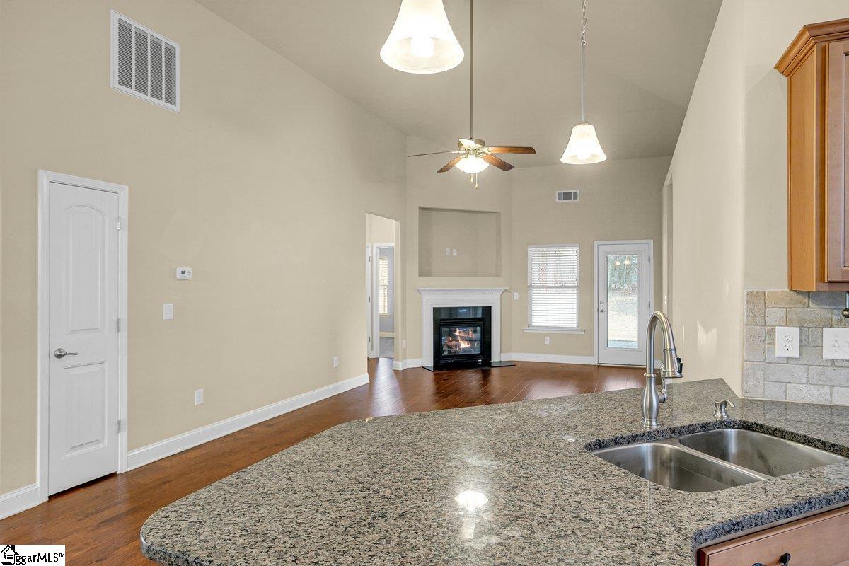 61 Border Avenue Simpsonville, SC 29680 - Photo 6 of 25 Gallery Image 6