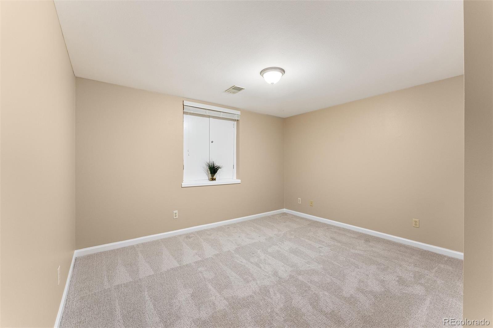 8926 Greenspointe Lane Highlands Ranch, CO 80130 - Photo 31 of 47