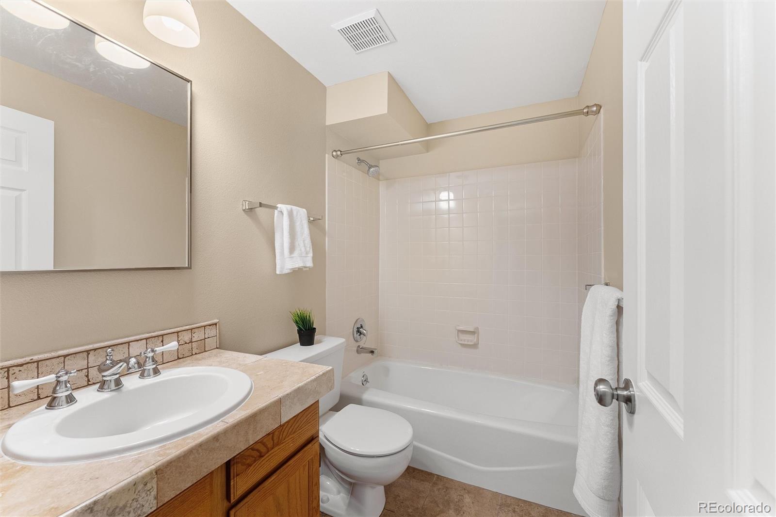 8926 Greenspointe Lane Highlands Ranch, CO 80130 - Photo 32 of 47