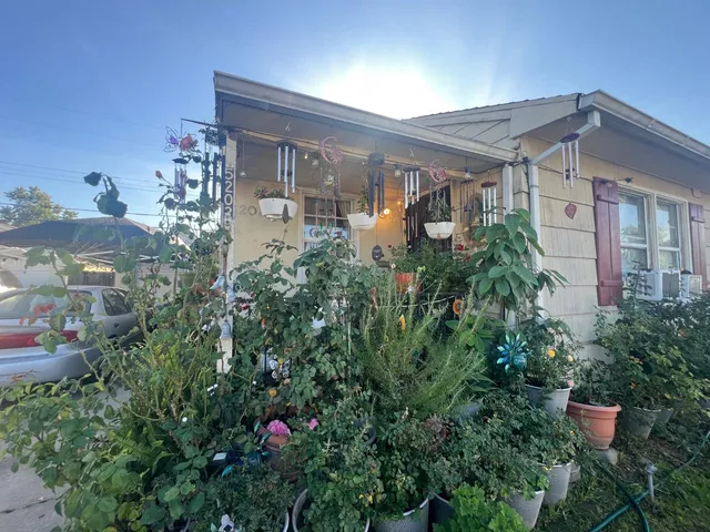 a front view of house with yard
