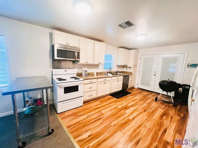 $299,500 | 121 Peach Lane, Grand Isle, LA 70358