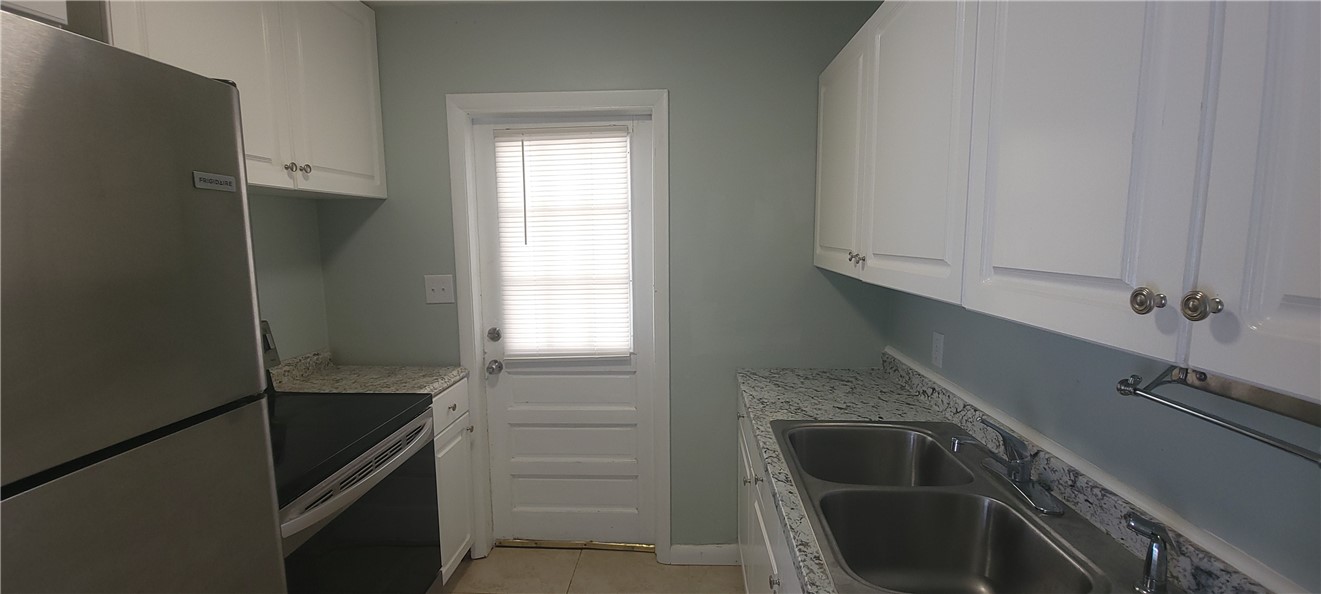 412 7th Road Southwest Vero Beach, FL 32962 - Photo 6 of 19
