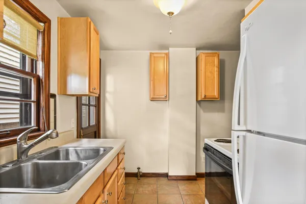 $590,000 | 718-720 South Dickinson Street, Madison, WI 53703