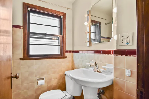 $590,000 | 718-720 South Dickinson Street, Madison, WI 53703