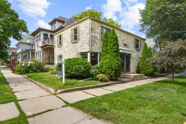 $590,000 | 718-720 South Dickinson Street, Madison, WI 53703