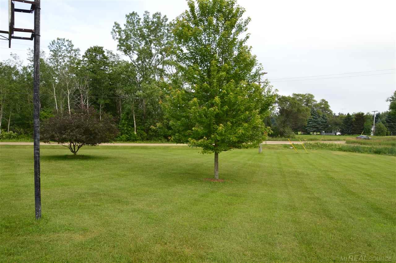 7490 Babcock Road Lexington, MI 48450 - Photo 5 of 20 31252653-4.JPG