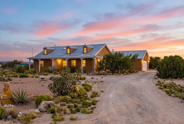 $419,000 | 60 Camino De La Questa Del Aire, Placitas, NM 87043