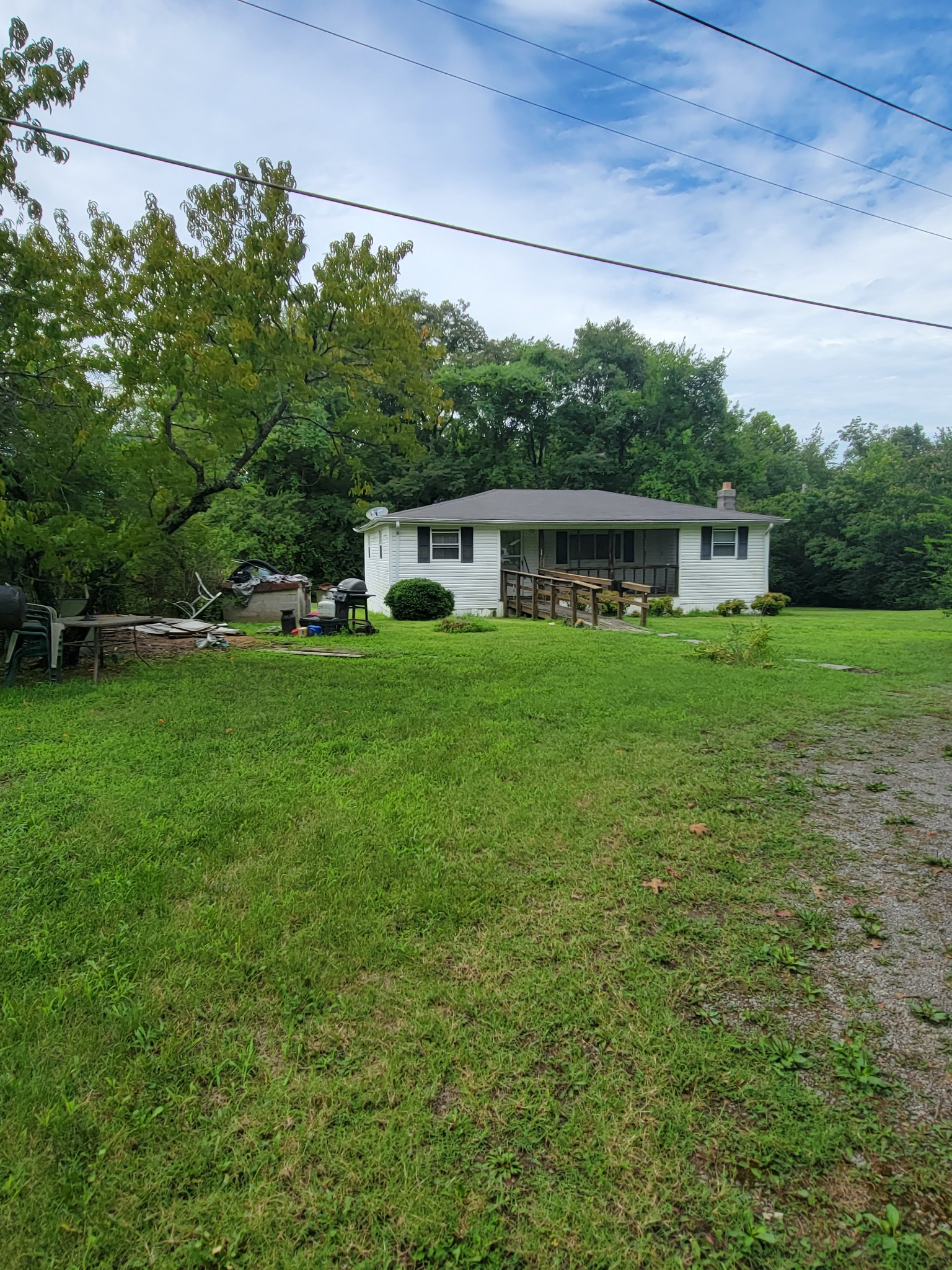 1431 Southside Road Southside, TN 37171 - Photo 4 of 9