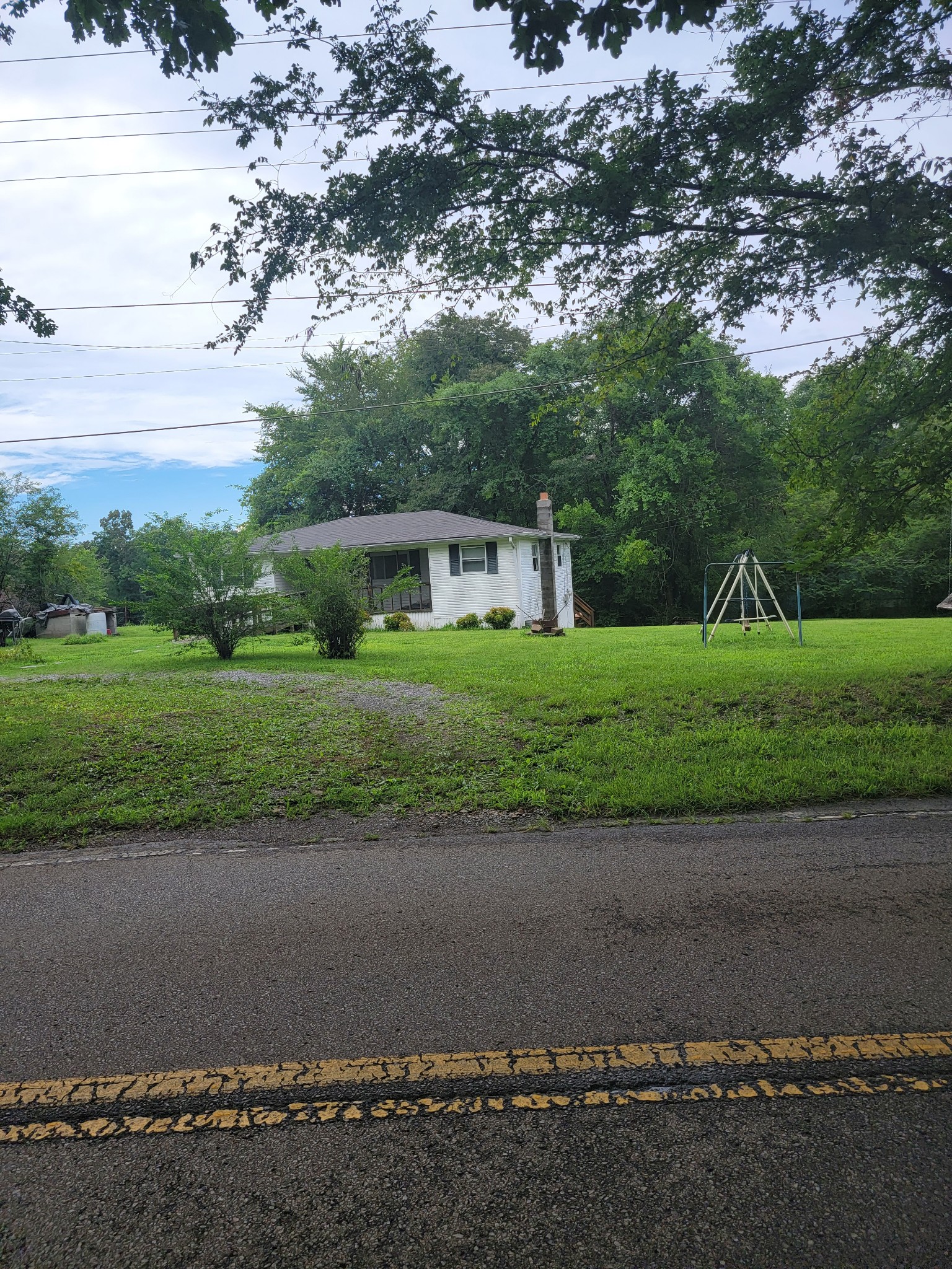 1431 Southside Road Southside, TN 37171 - Photo 8 of 9