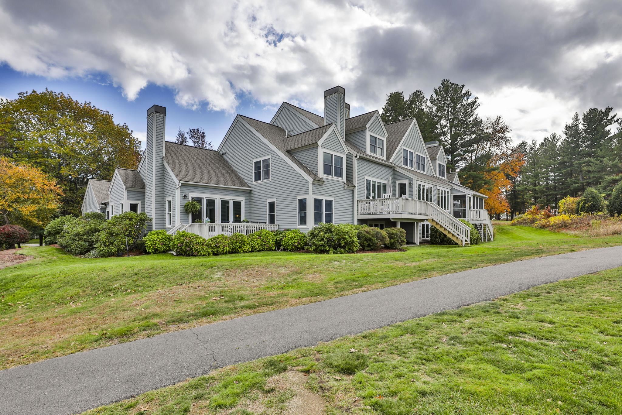 95 Hawthorne Village Road Nashua, NH 03062 - Photo 1 of 60 Gallery Image 1