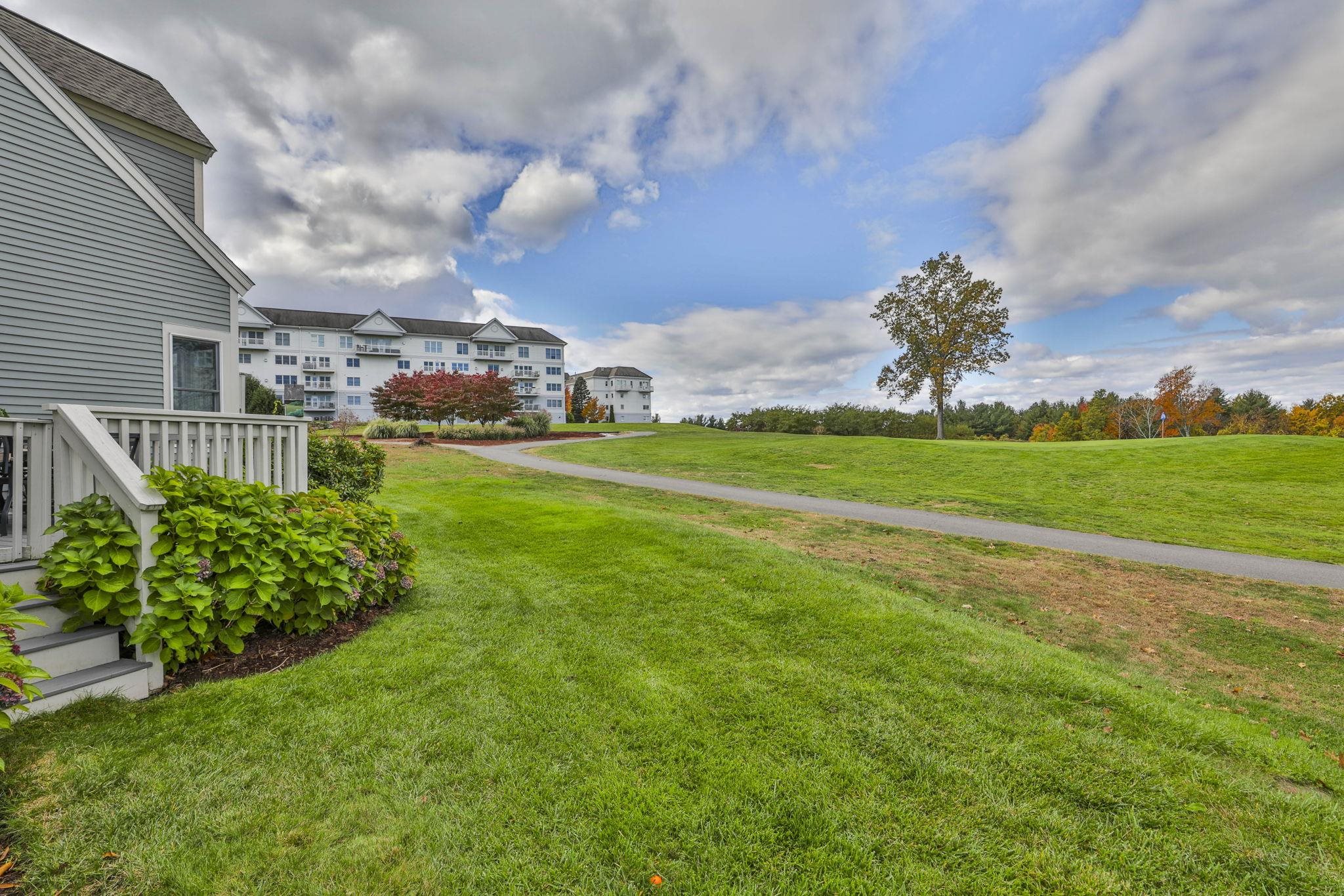 95 Hawthorne Village Road Nashua, NH 03062 - Photo 20 of 60 Gallery Image 20