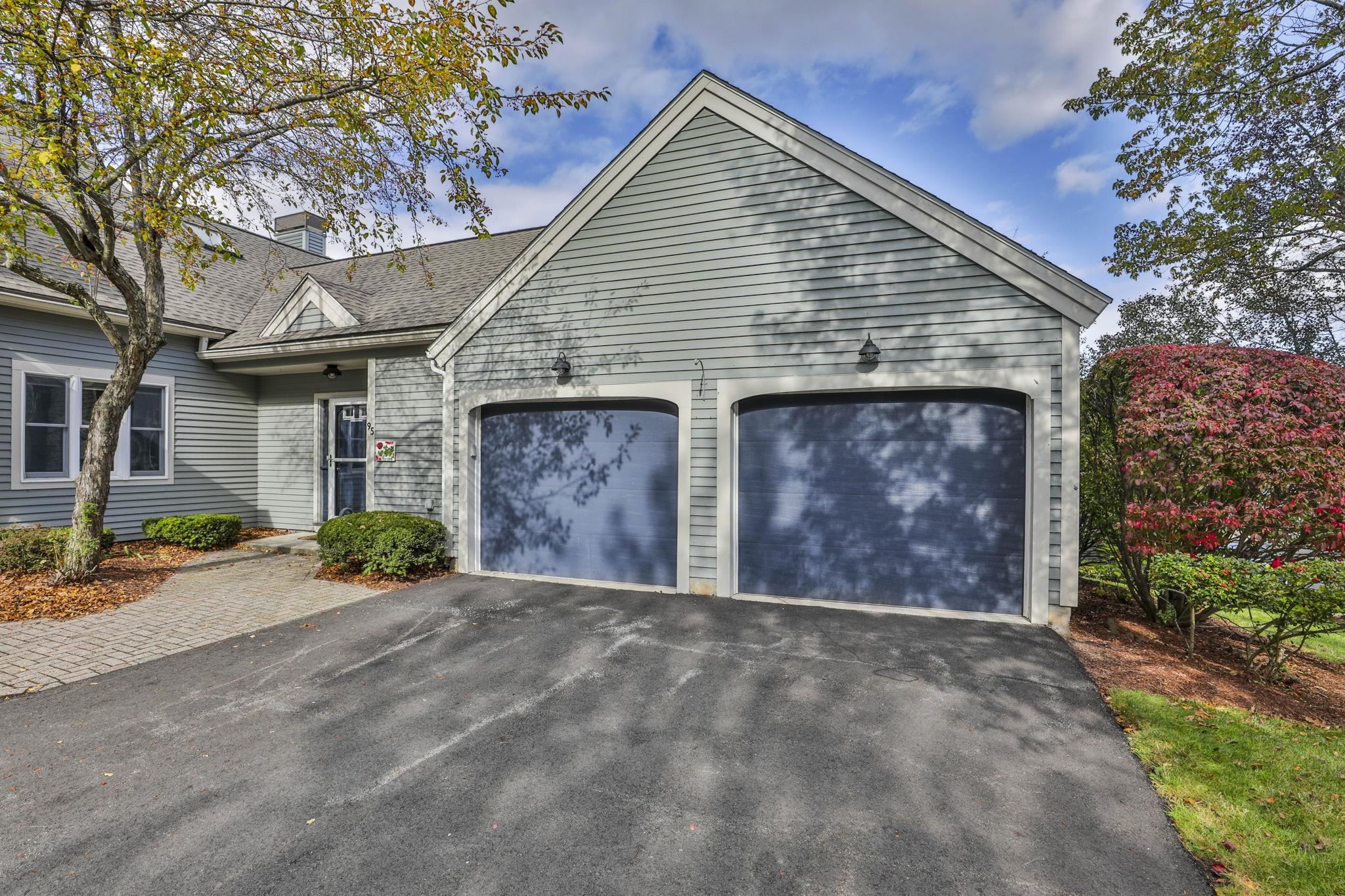 95 Hawthorne Village Road Nashua, NH 03062 - Photo 2 of 60 Gallery Image 2
