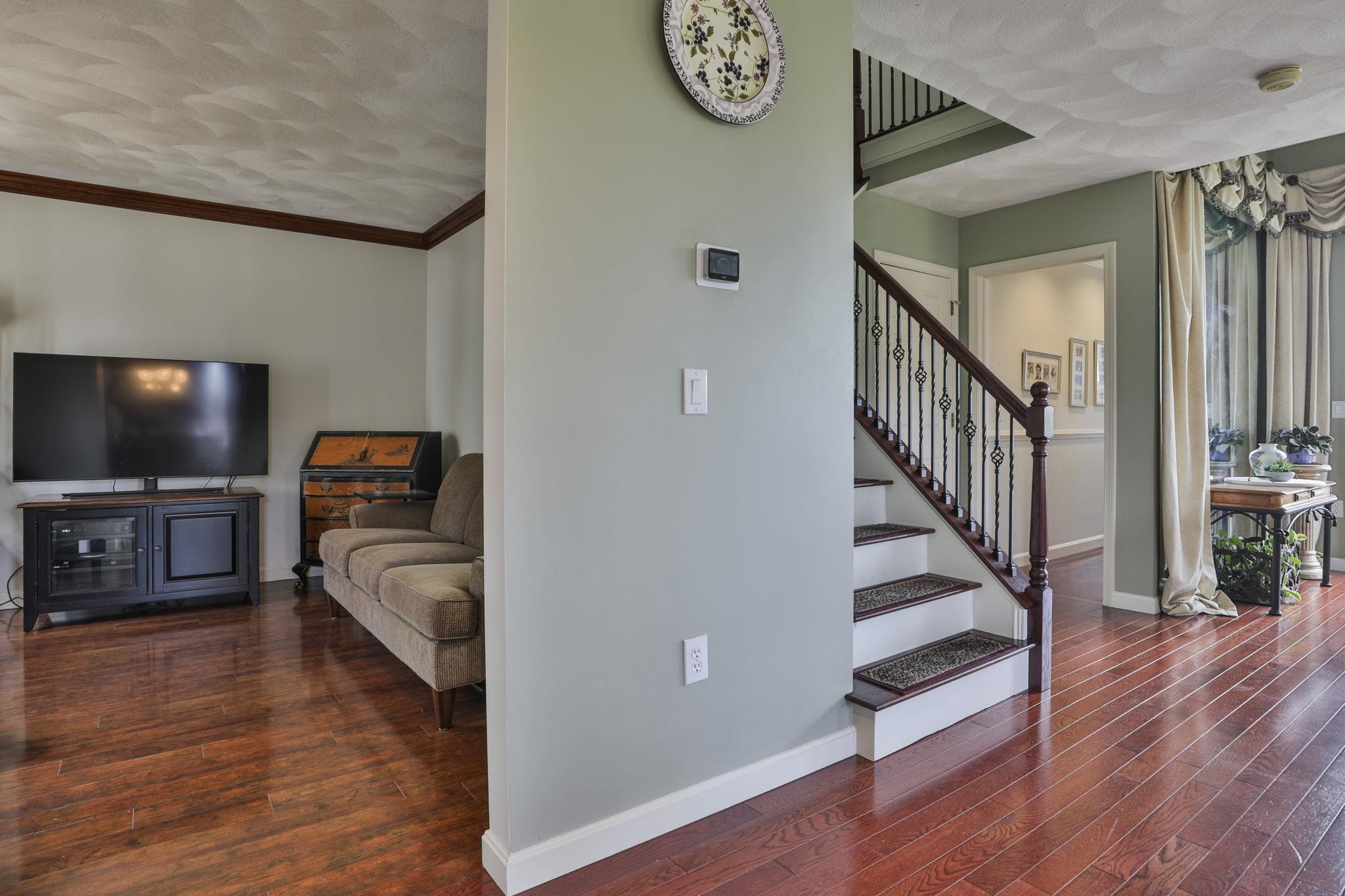 95 Hawthorne Village Road Nashua, NH 03062 - Photo 25 of 60 Gallery Image 25