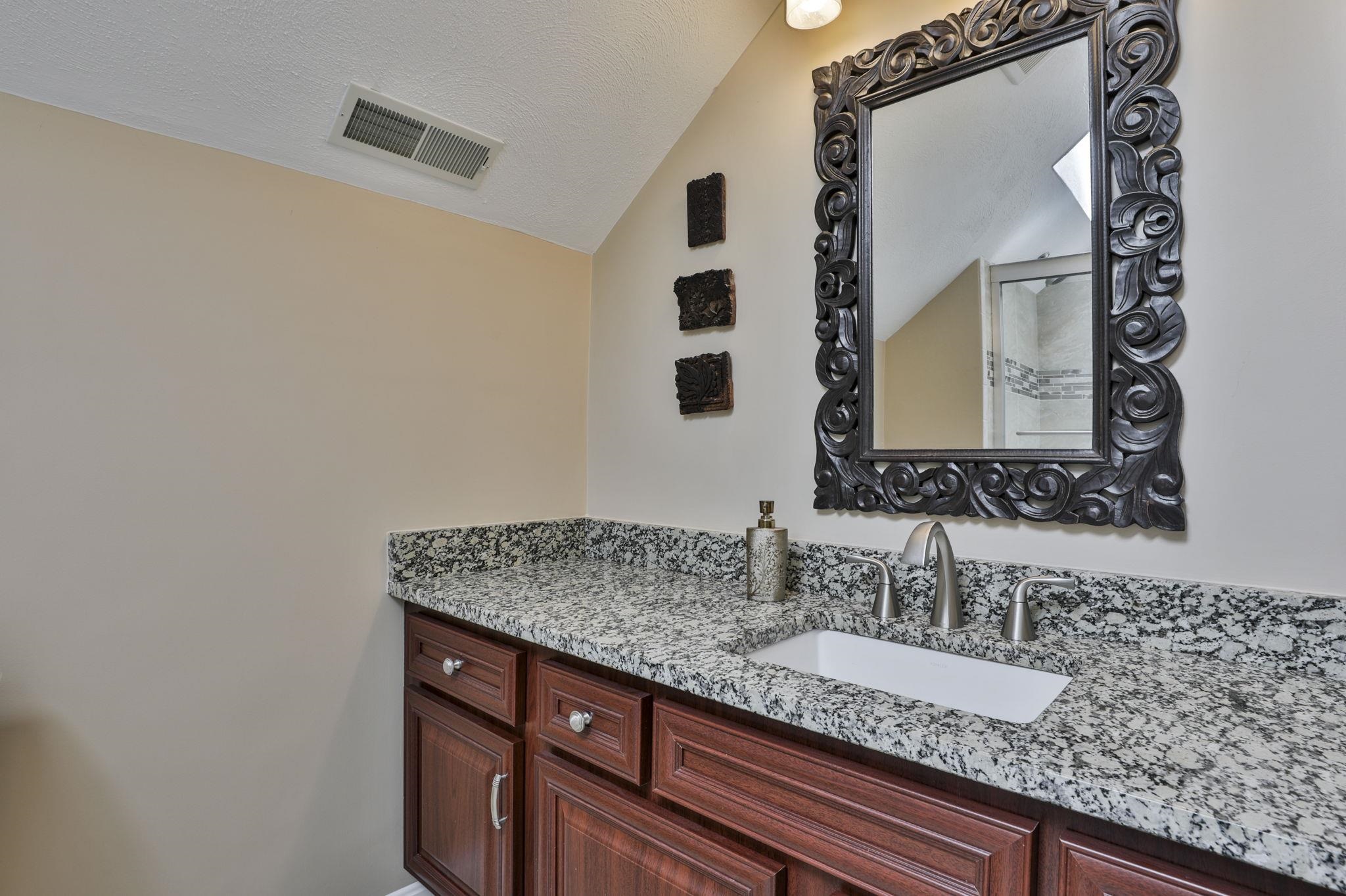 95 Hawthorne Village Road Nashua, NH 03062 - Photo 40 of 60 Gallery Image 40