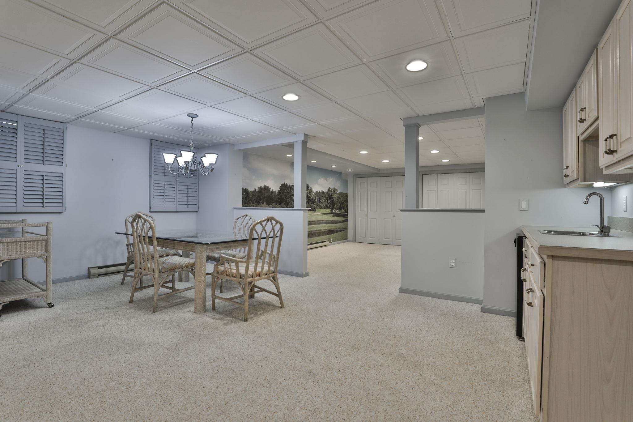 95 Hawthorne Village Road Nashua, NH 03062 - Photo 44 of 60 Gallery Image 44