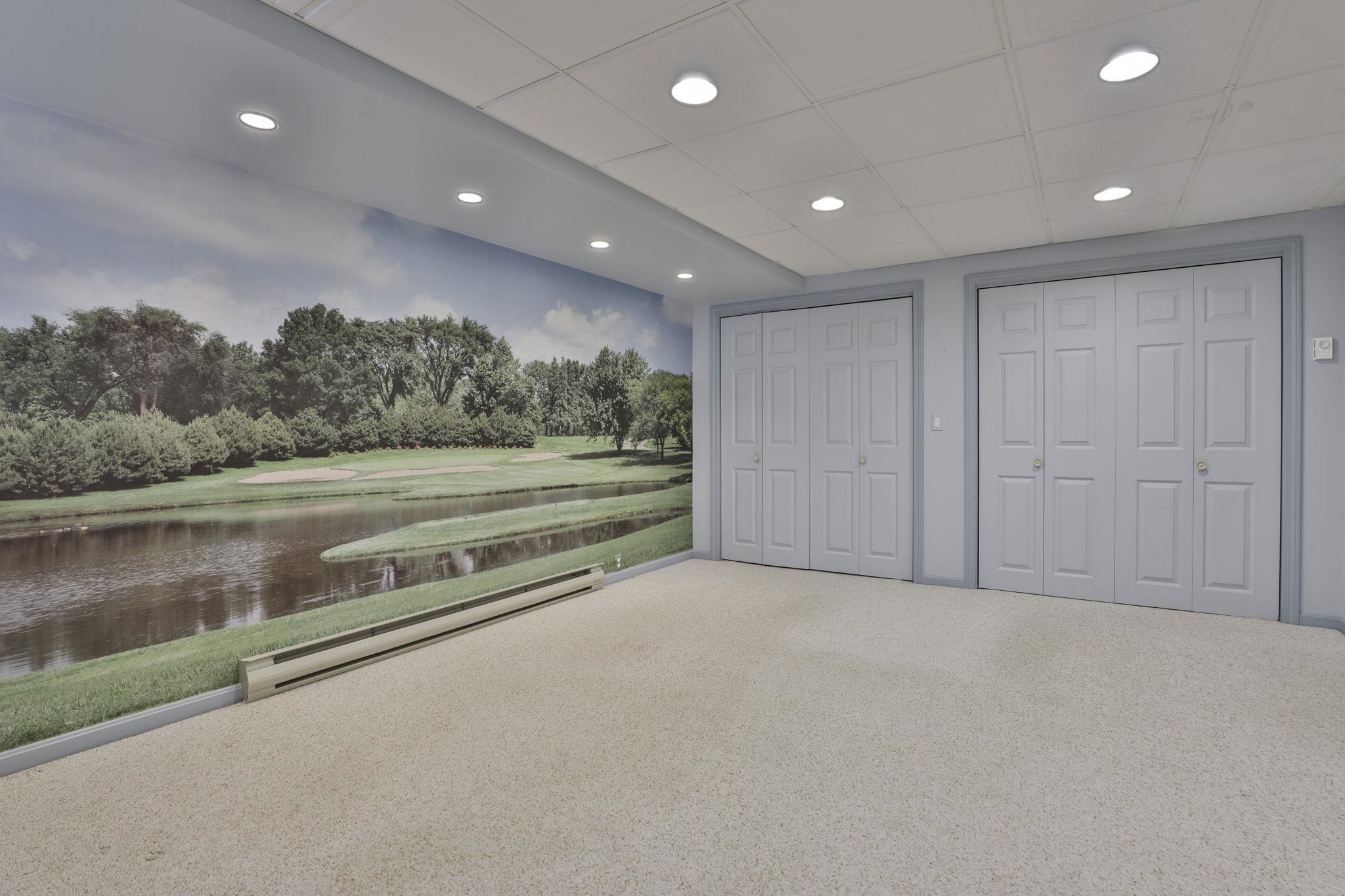 95 Hawthorne Village Road Nashua, NH 03062 - Photo 48 of 60 Gallery Image 48