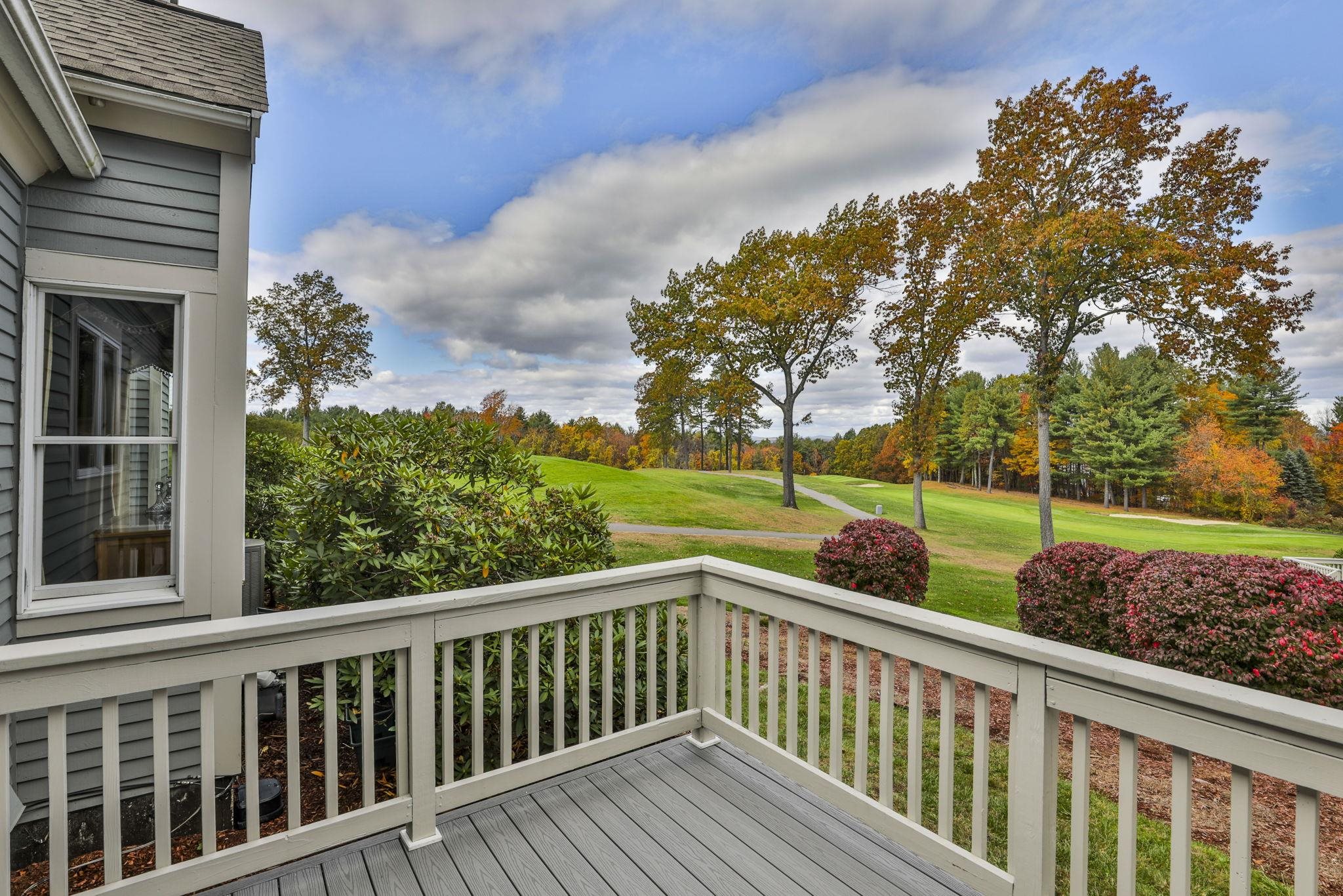 95 Hawthorne Village Road Nashua, NH 03062 - Photo 9 of 60 Gallery Image 9