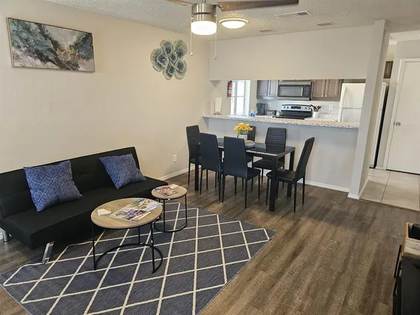 $1,150 | 1728 Crestpoint Drive, Arlington, TX 76012