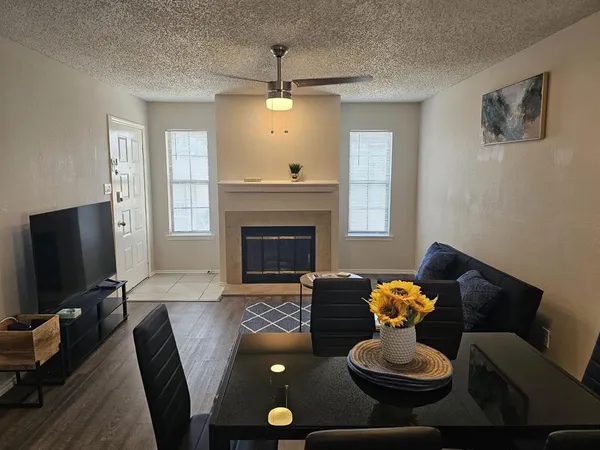 $1,150 | 1728 Crestpoint Drive, Arlington, TX 76012