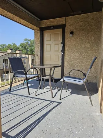 $1,150 | 1728 Crestpoint Drive, Arlington, TX 76012