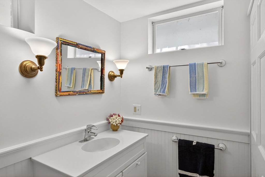 7 Miller Hill Road, Unit 1 Provincetown, MA 02657 - Photo 30 of 42