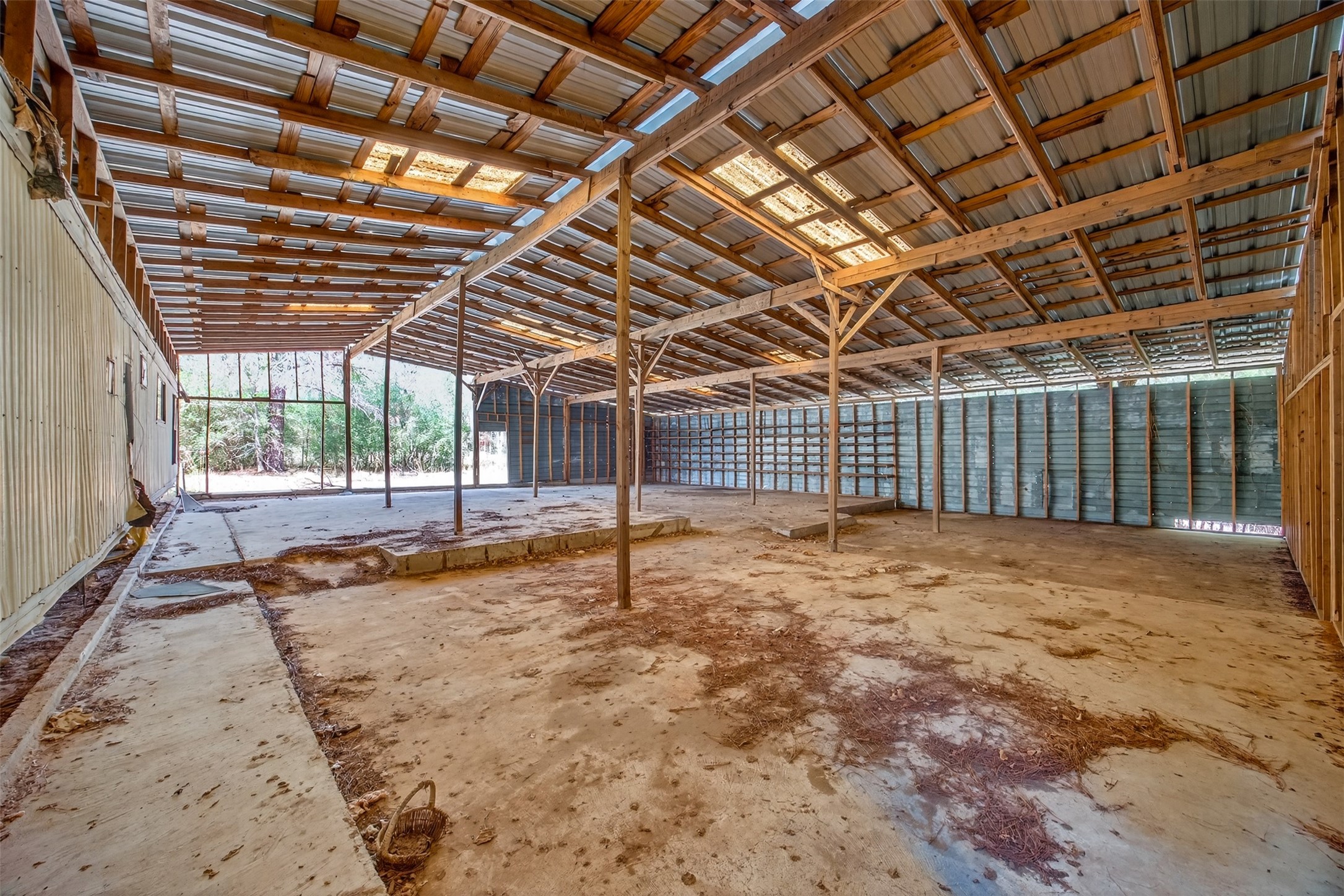 137 Ranchette Street Bastrop, TX 78602 - Photo 11 of 26 Warehouse