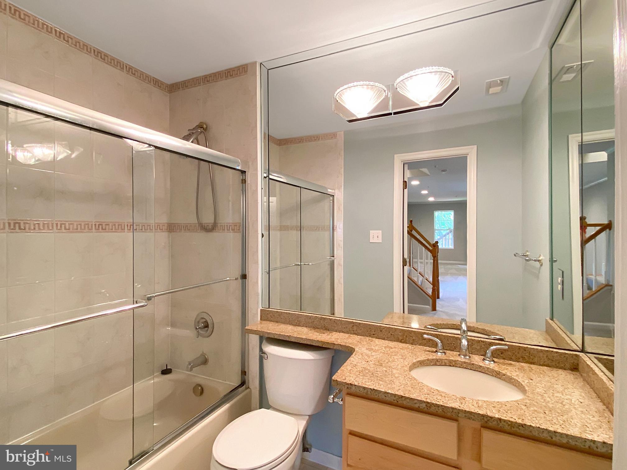 18213 Coachmans Road Germantown, MD 20874 - Photo 34 of 40 Basement full bathroom