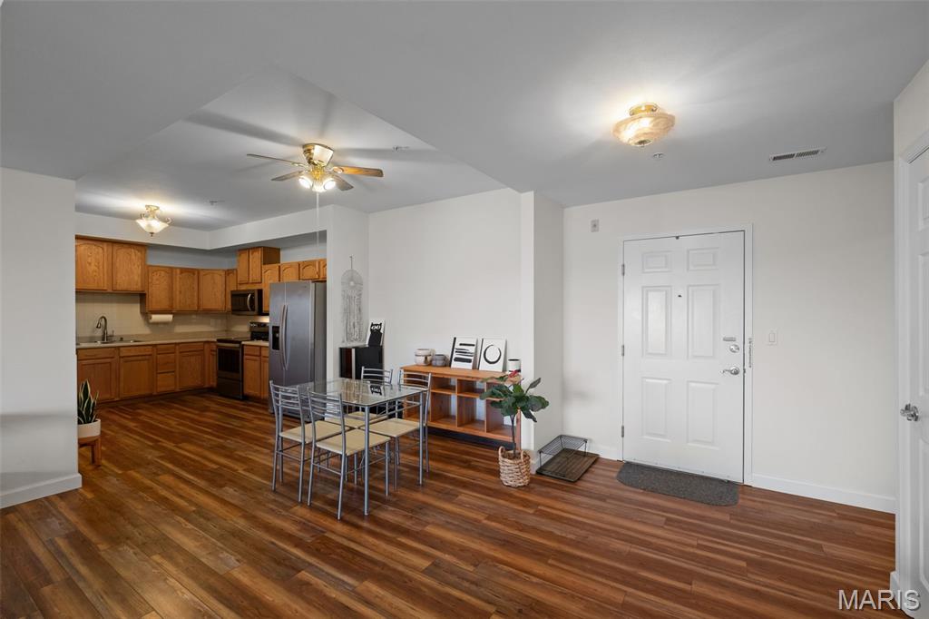 1 Monarch Trace Court, Unit 307 Chesterfield, MO 63017 - Photo 13 of 37