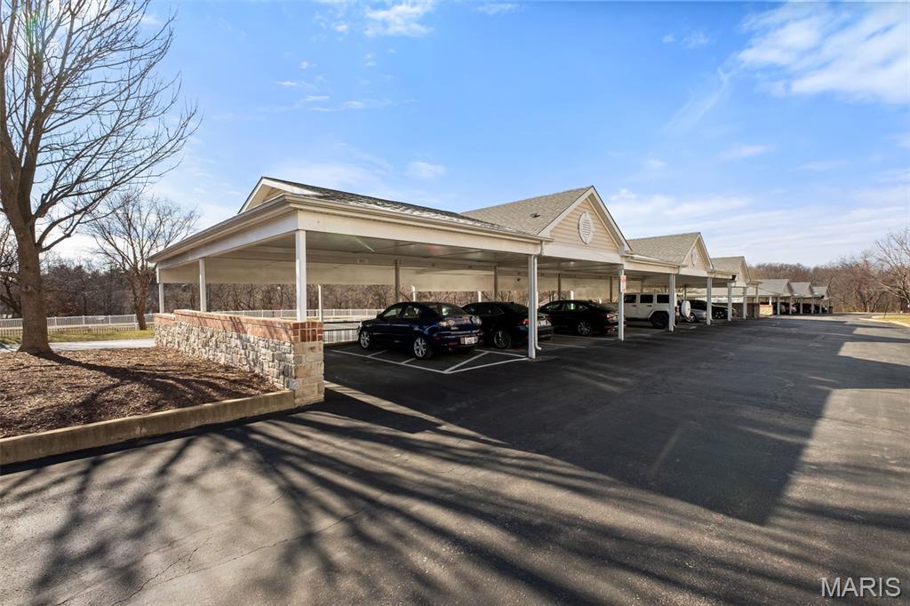 1 Monarch Trace Court, Unit 307 Chesterfield, MO 63017 - Photo 31 of 37