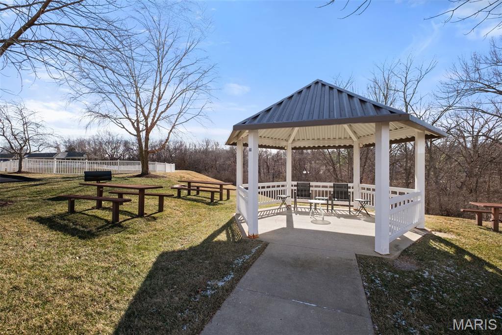 1 Monarch Trace Court, Unit 307 Chesterfield, MO 63017 - Photo 33 of 37