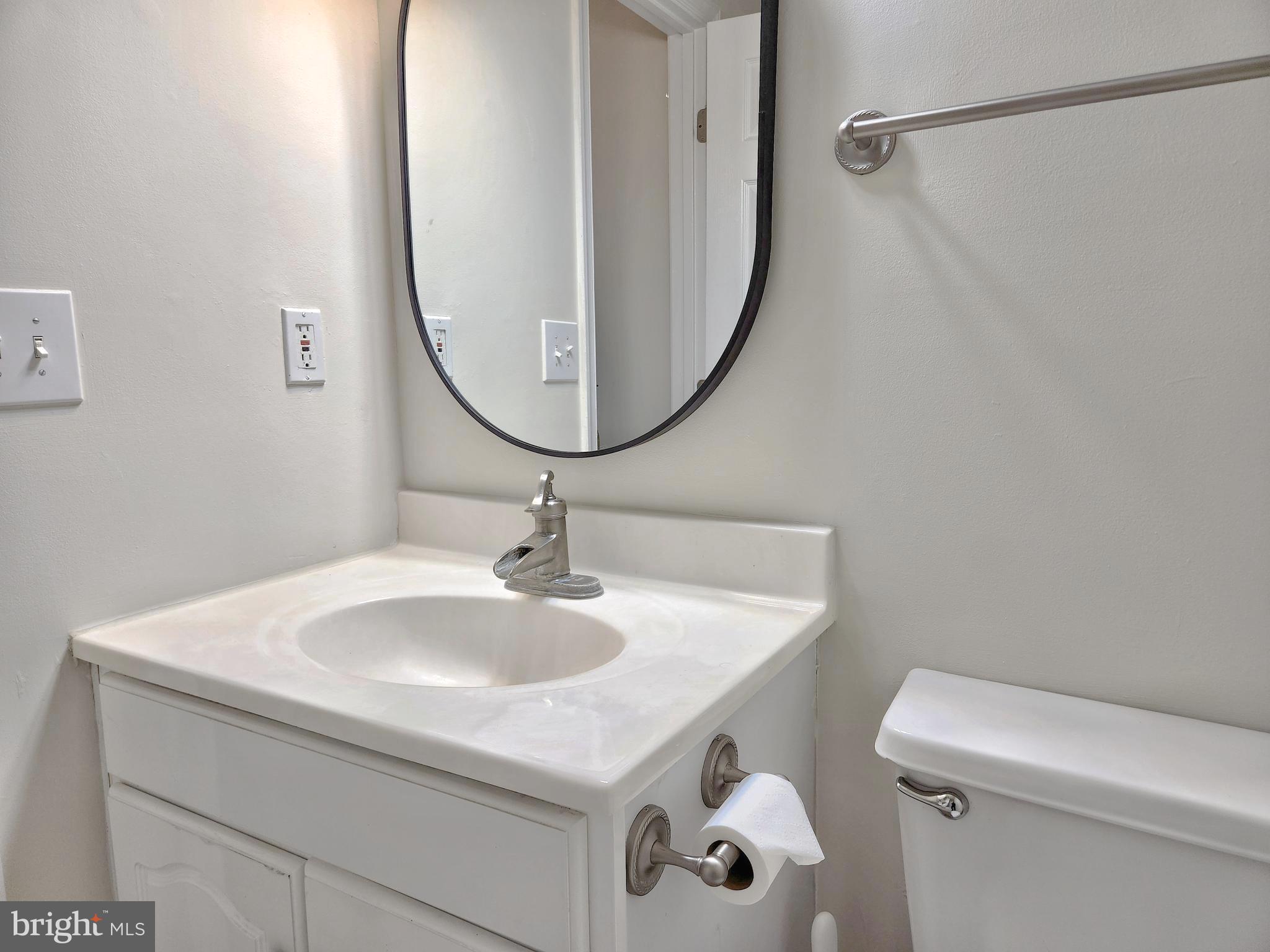 14905 Rydell Road, Unit 103 Centreville, VA 20121 - Photo 24 of 30