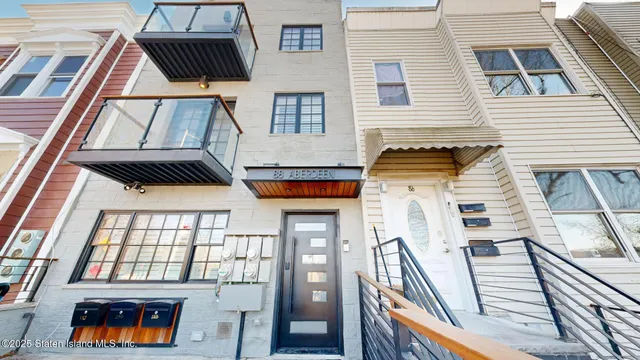 $2,200,000 | 88 Aberdeen Street | Bushwick