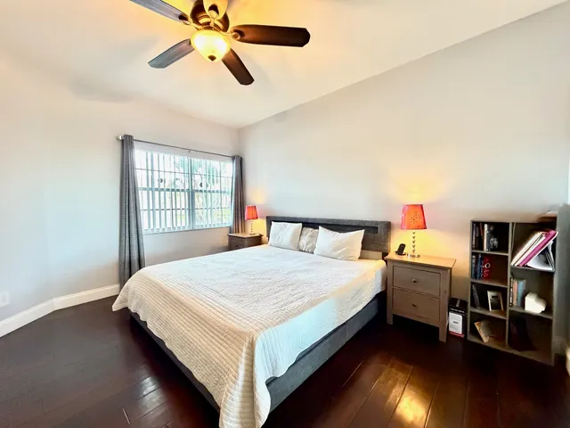 a view of a livingroom with furniture and a livingroom