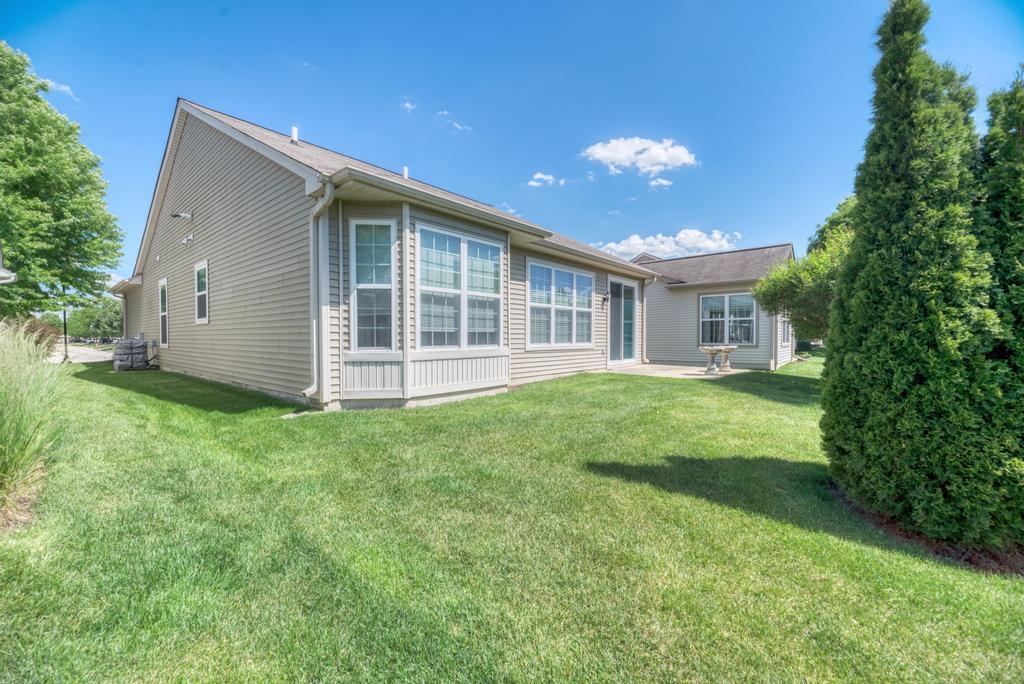 2886 Edgewater Drive Elgin, IL 60124 - Photo 30 of 31