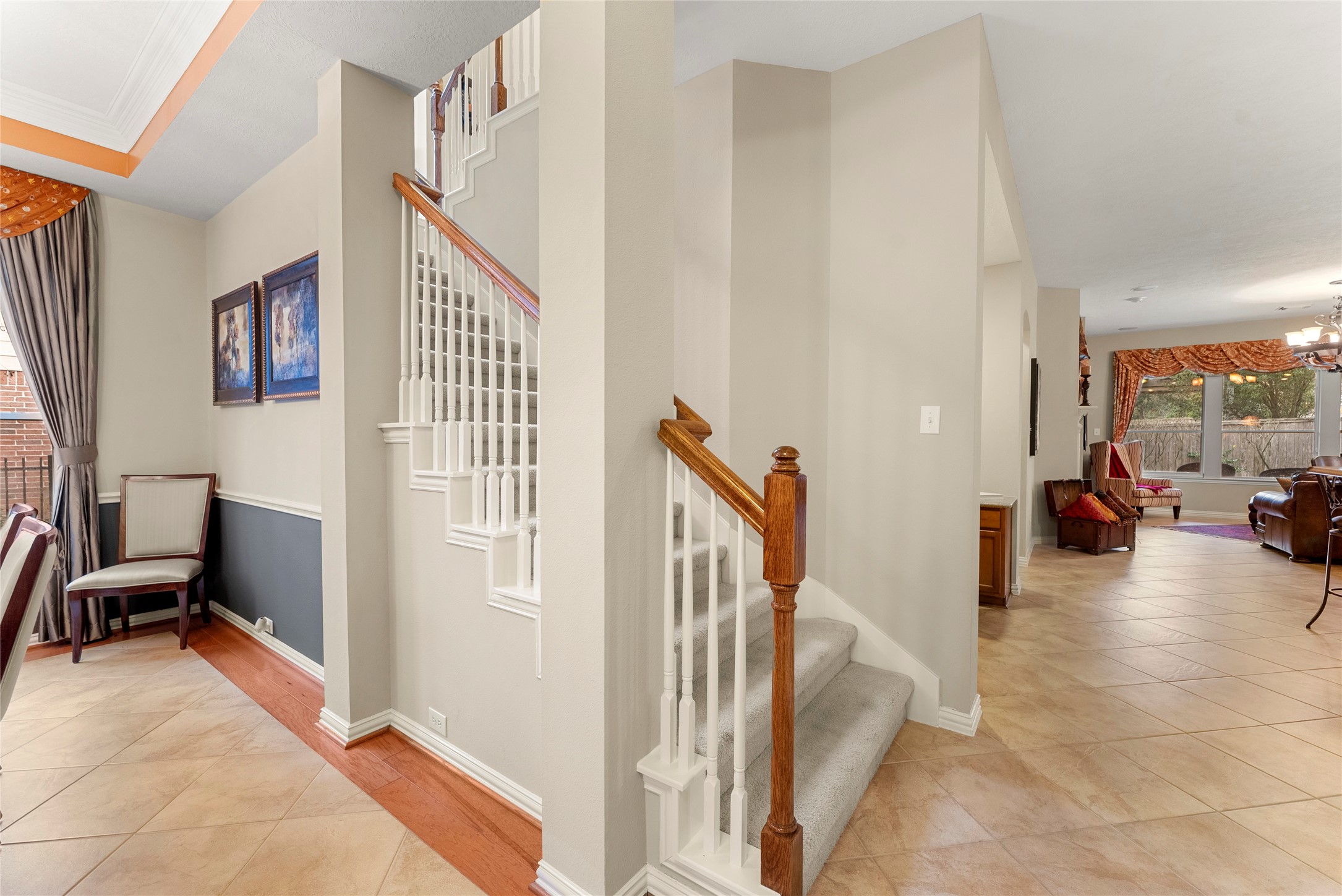 55 Granite Path Place Spring, TX 77389 - Photo 32 of 50 a view of a livingroom with furniture and entryway