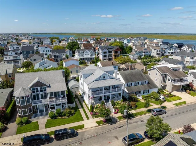 $150,000 | 428 North Pembroke Avenue, Unit FULL SUMMER RENTAL W/POOL, Margate City, NJ 08402