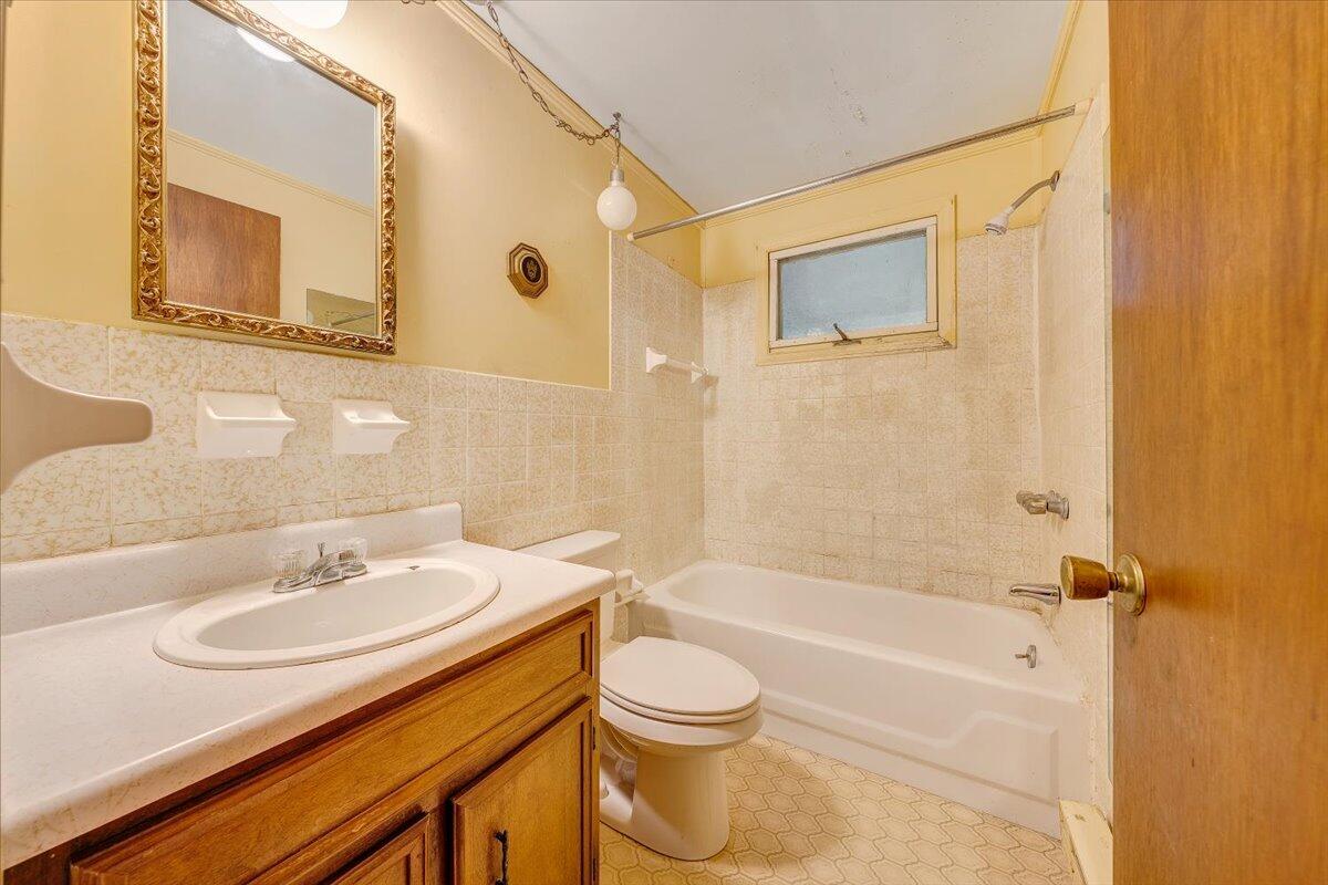 2821 Lees Gap Road Fincastle, VA 24090 - Photo 23 of 61 23-MIB05139