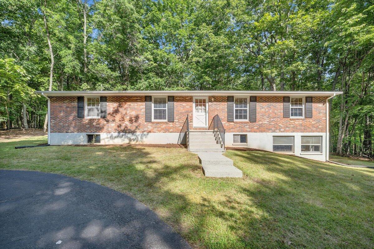 2821 Lees Gap Road Fincastle, VA 24090 - Photo 37 of 61 37-MIB05199
