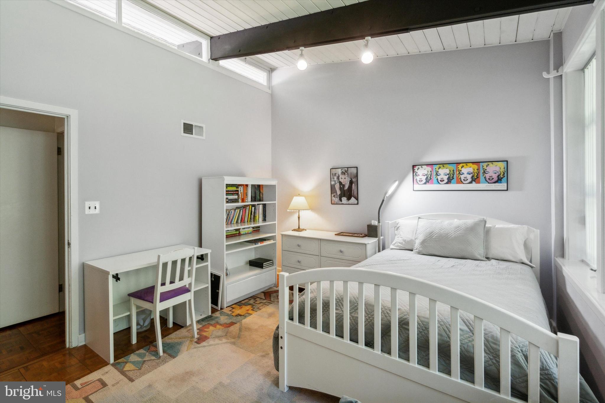 4029 Apalogen Road Philadelphia, PA 19129 - Photo 19 of 40