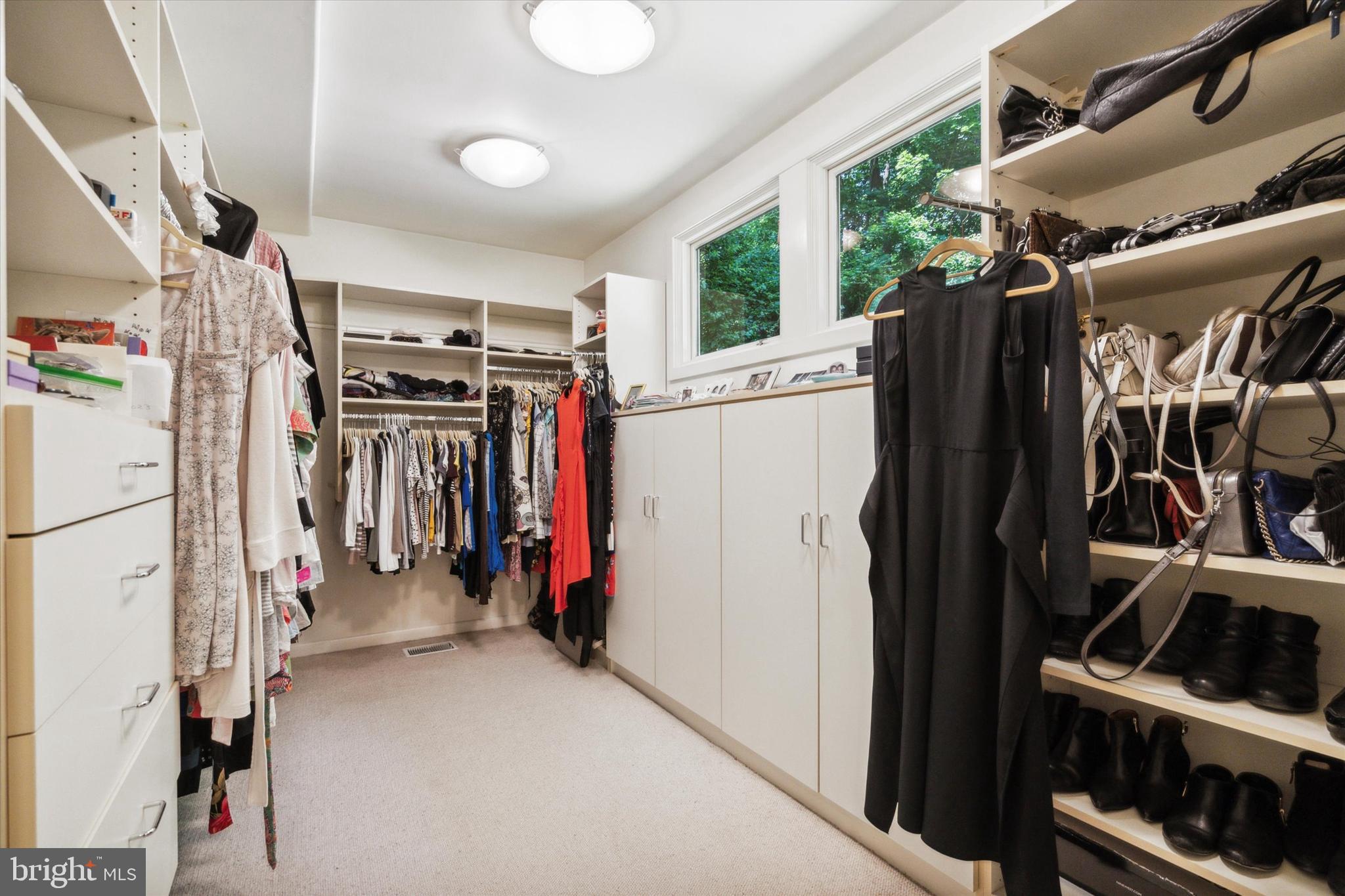 4029 Apalogen Road Philadelphia, PA 19129 - Photo 27 of 40