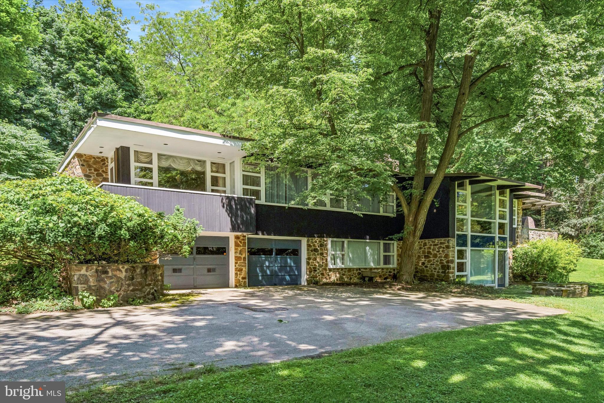 4029 Apalogen Road Philadelphia, PA 19129 - Photo 40 of 40