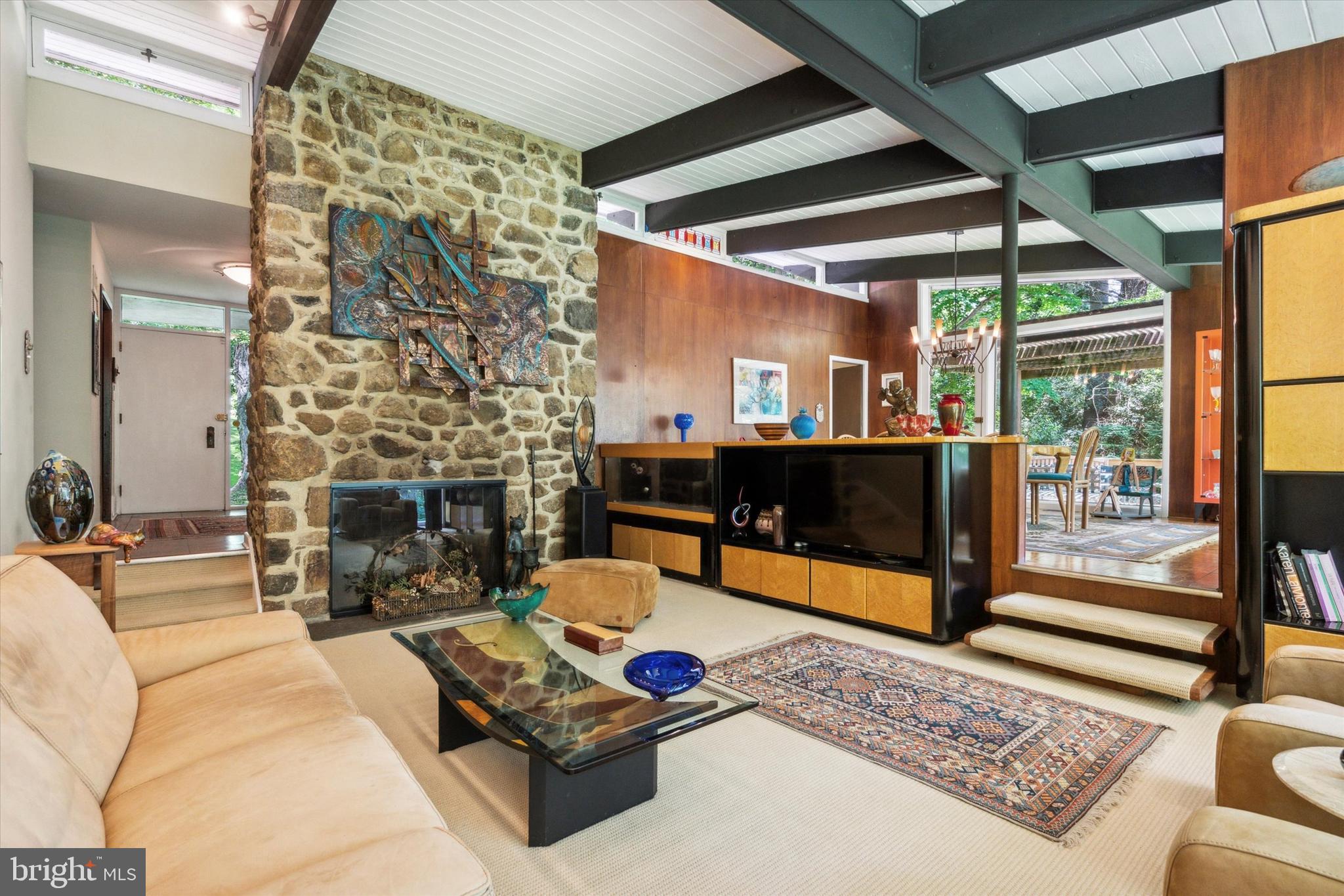 4029 Apalogen Road Philadelphia, PA 19129 - Photo 5 of 40