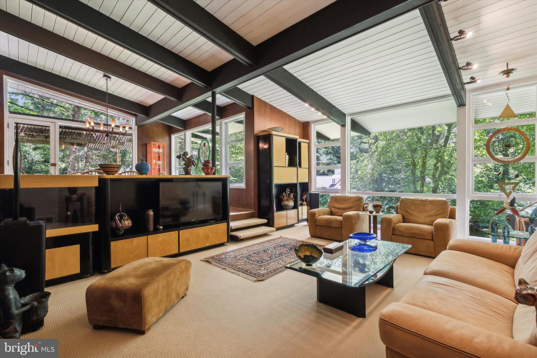 4029 Apalogen Road Philadelphia, PA 19129 - Photo 7 of 40