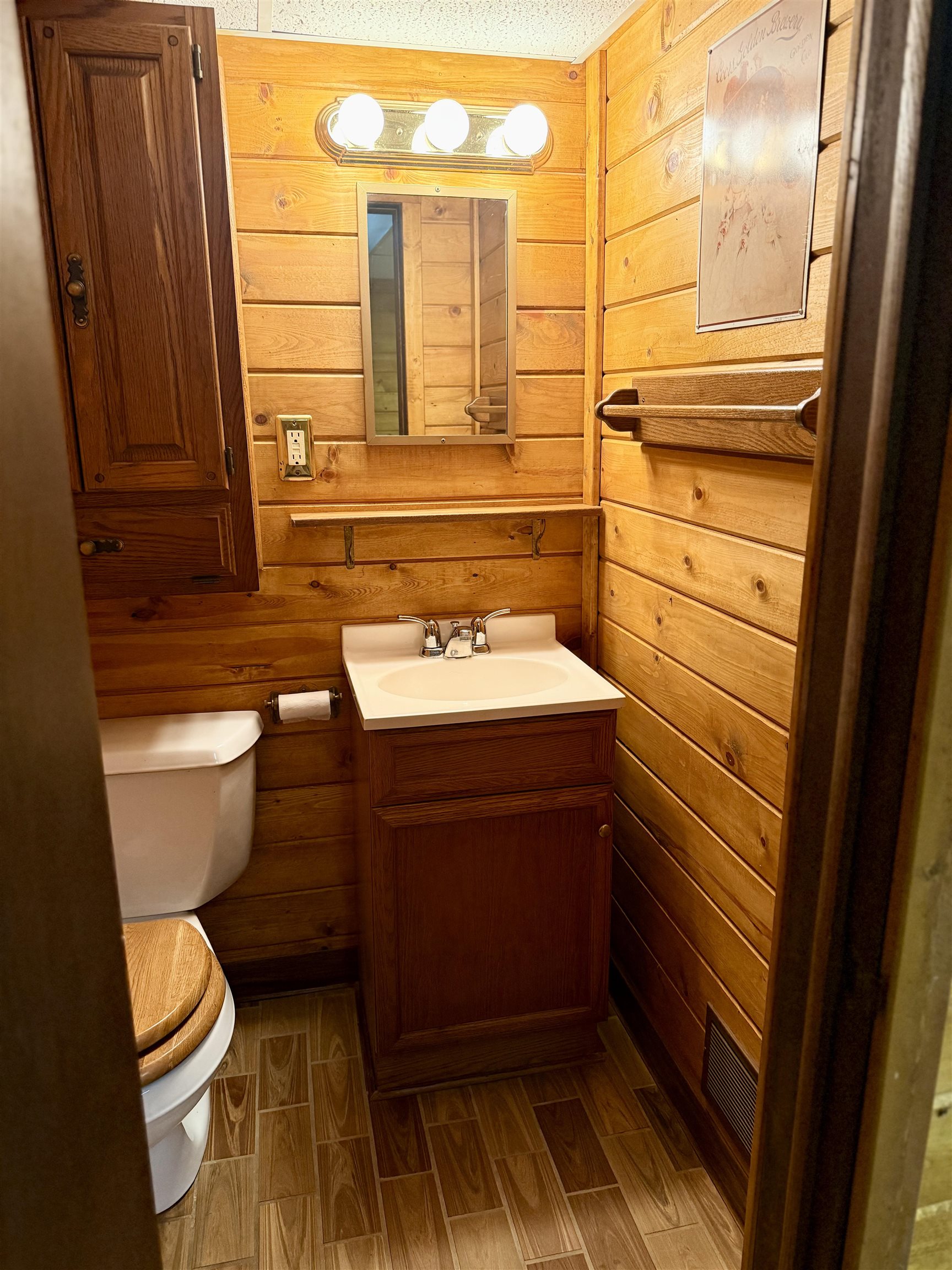 1314 Packers Avenue Madison, WI 53704 - Photo 17 of 23