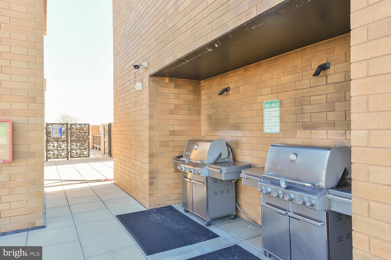 910 M Street Northwest, Unit 704 Washington, DC 20001 - Photo 34 of 35