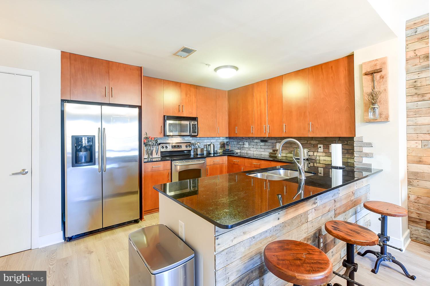 910 M Street Northwest, Unit 704 Washington, DC 20001 - Photo 8 of 35