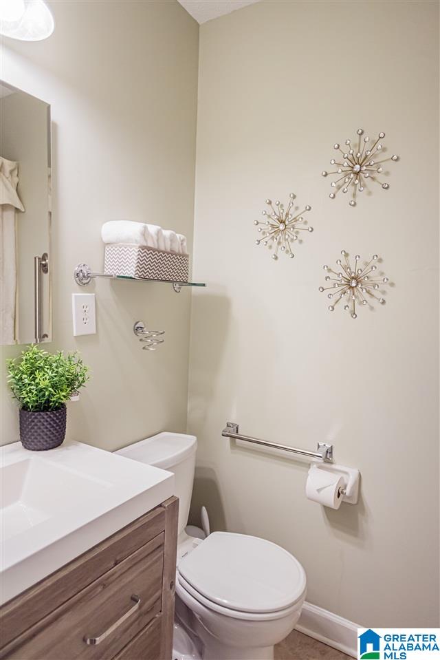 300 Thompson Road Alabaster, AL 35007 - Photo 19 of 37