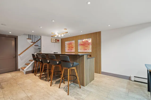 $1,495,000 | 158 Old Courthouse Road, Manhasset Hills, NY 11040