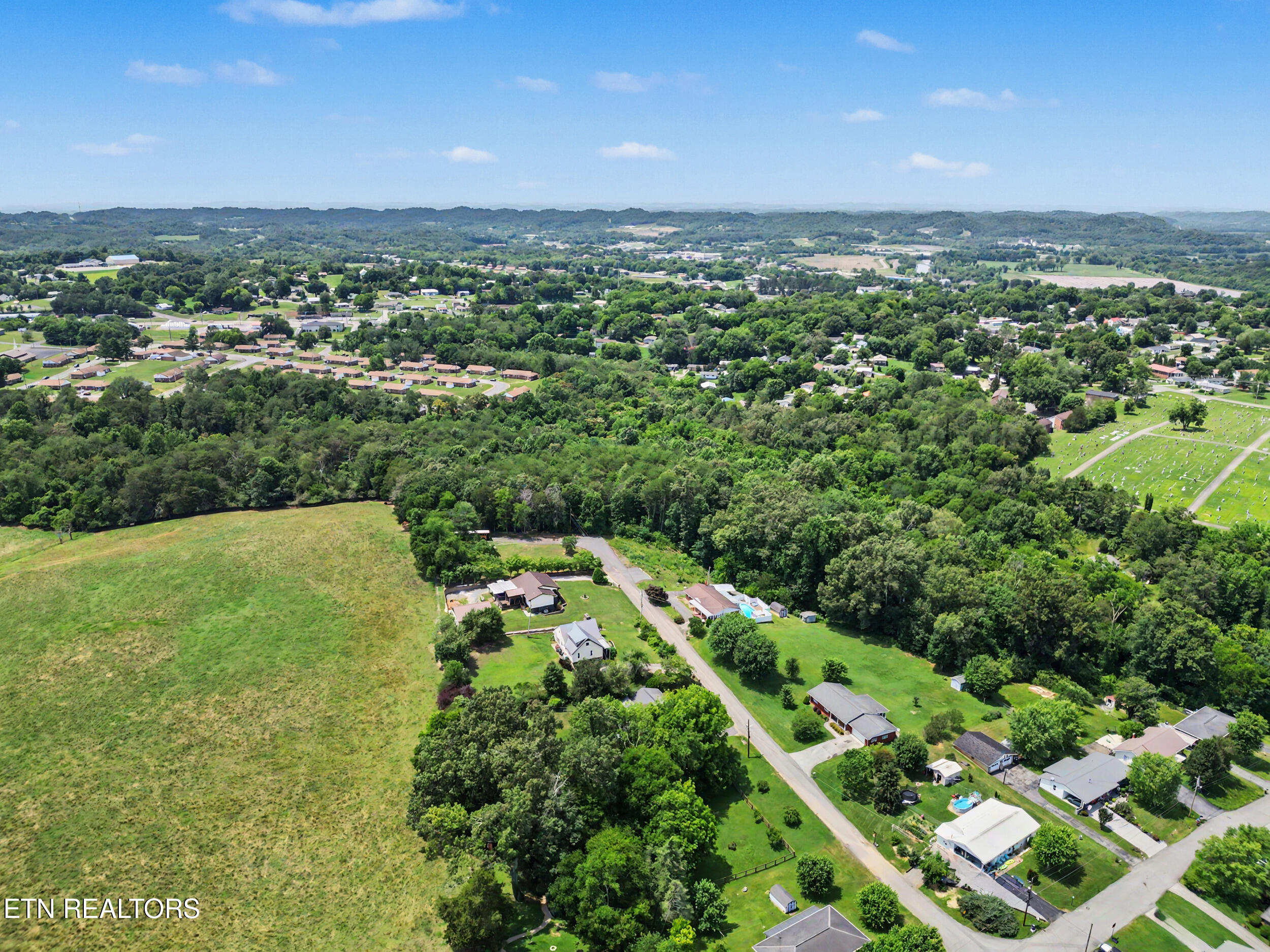 515 Morrell Street Newport, TN 37821 - Photo 42 of 44 40_dji_0185